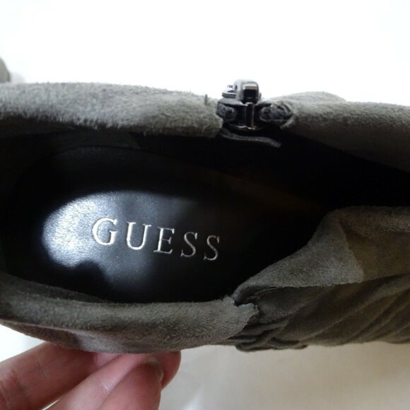 Guess Obstacle Suede Ankle Bootie Heels Women Size 9.5 M Gray Leather Zippered - Picture 7 of 11